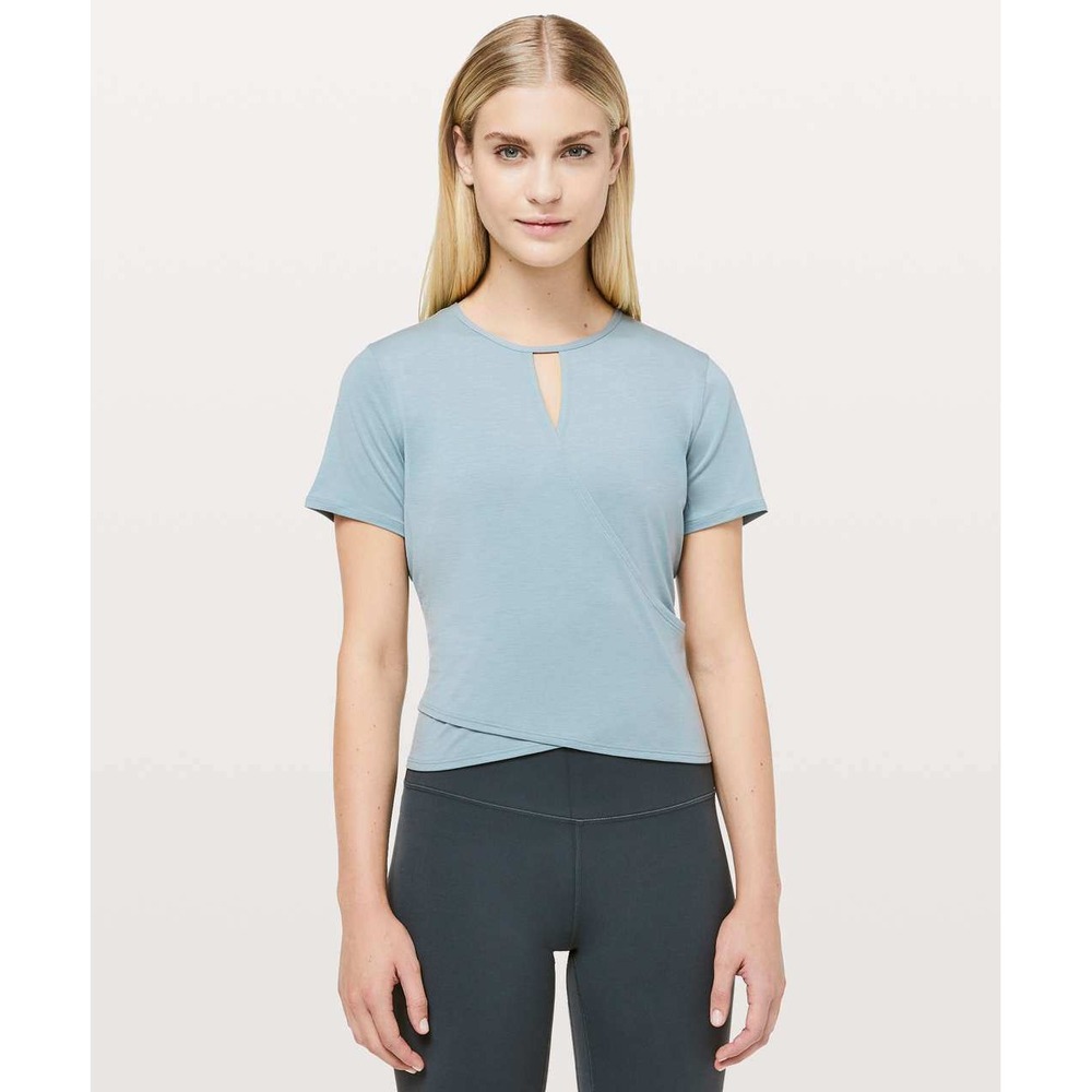 Lululemon Round Trip Short Sleeve Top Women Blue Short Sleeve Keyhole Tee